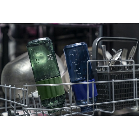 Zwilling Drinking Dark Green Bottle, 680 ml - Picture 7 of 7